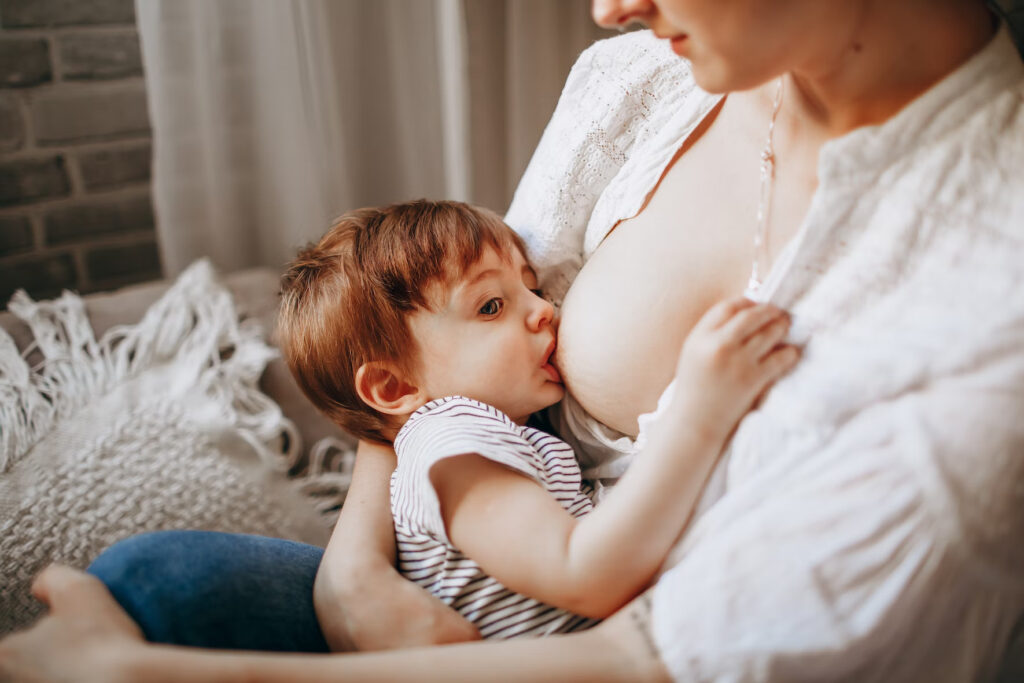 Beneficios de la lactancia materna en la salud oral de los bebés